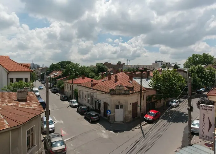 Arbans Cosy Modern Apartment In The City Center